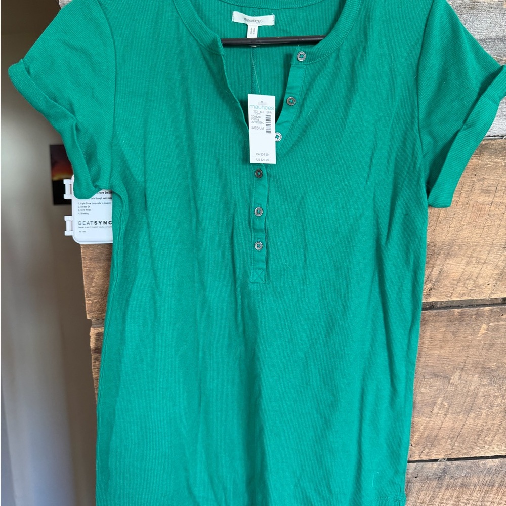 Maurices Vibrant Green Short Sleeve Top